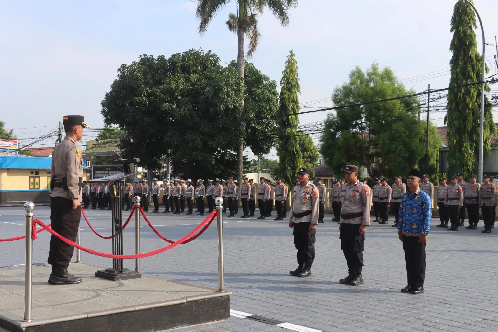 Waka Polres Majalengka Pimpin Apel Nasional, Tekankan Disiplin dan Integritas