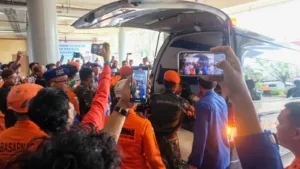 Jenazah Korban Jatuhnya Helikopter PK-CFX Tiba di Pontianak, Proses Identifikasi Dimulai