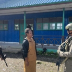 Satgas Ops Damai Cartenz Gelar Patroli Dialogis dan Sambang ke SDN Bale, Perkuat Kedekatan Humanis dengan Masyarakat