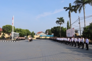 Pimpin Apel Jam Pimpinan, Kapolres Majalengka Tekankan Kebersihan Mako dan Berikan Apresiasi Pengamanan May Day