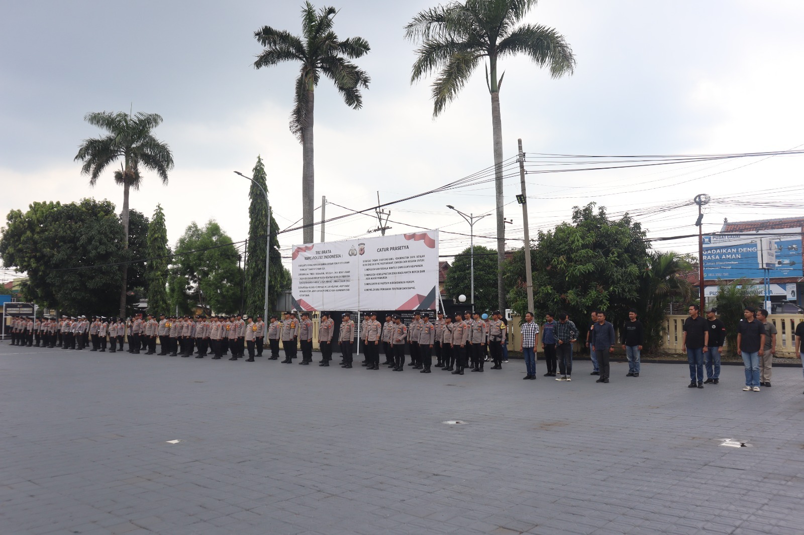 Polres Majalengka Gelar Apel Pengamanan Aksi Unjuk Rasa Guna Jaga Kondusivitas Wilayah