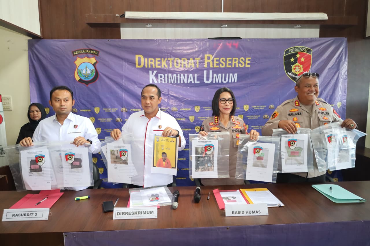 DITRESKRIMUM POLDA KEPRI UNGKAP KASUS PEMBUNUHAN PEREMPUAN DI LINGGA