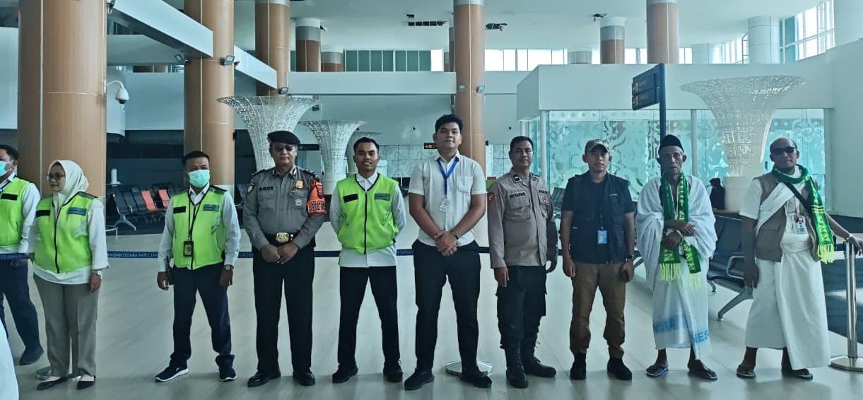 Polres Majalengka Amankan Prosesi Pemberangkatan Jemaah Haji Kloter 25 & 26 di BIJB Kertajati