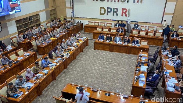 Polri Ajukan Tambahan Anggaran Rp66,1 Triliun untuk Tahun 2027, Fokus pada Operasional, SDM, dan Modernisasi Sarana