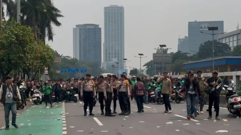 Polisi Siapkan Rekayasa Lalu Lintas di Kawasan Senayan Antisipasi Membludaknya Massa Aksi di DPR