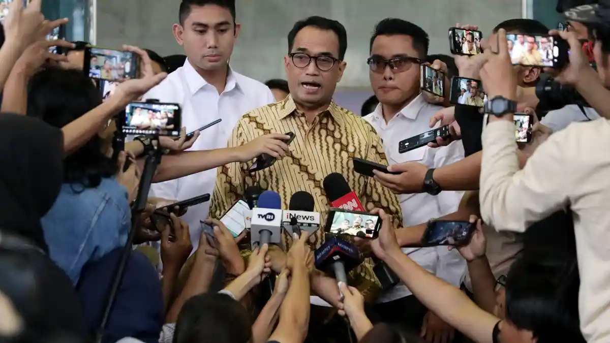 Kasus Korupsi Proyek Kereta Api Jawa Timur Terus Berkembang, Status Tersangka Harno Dinilai Membuka Peluang Pemeriksaan Budi Karya