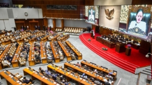 Poin-Poin Krusial Perubahan UU Polri yang Baru Disahkan DPR, Mulai dari Usia Pensiun hingga Jabatan Sipil