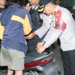 Polisi Amankan Dua Remaja Pembawa Tembakau Sintetis Saat Patroli Malam di Jakarta Barat