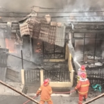 Asrama Polisi di Belakang Mapolda Jambi Terbakar, Delapan Rumah Hangus