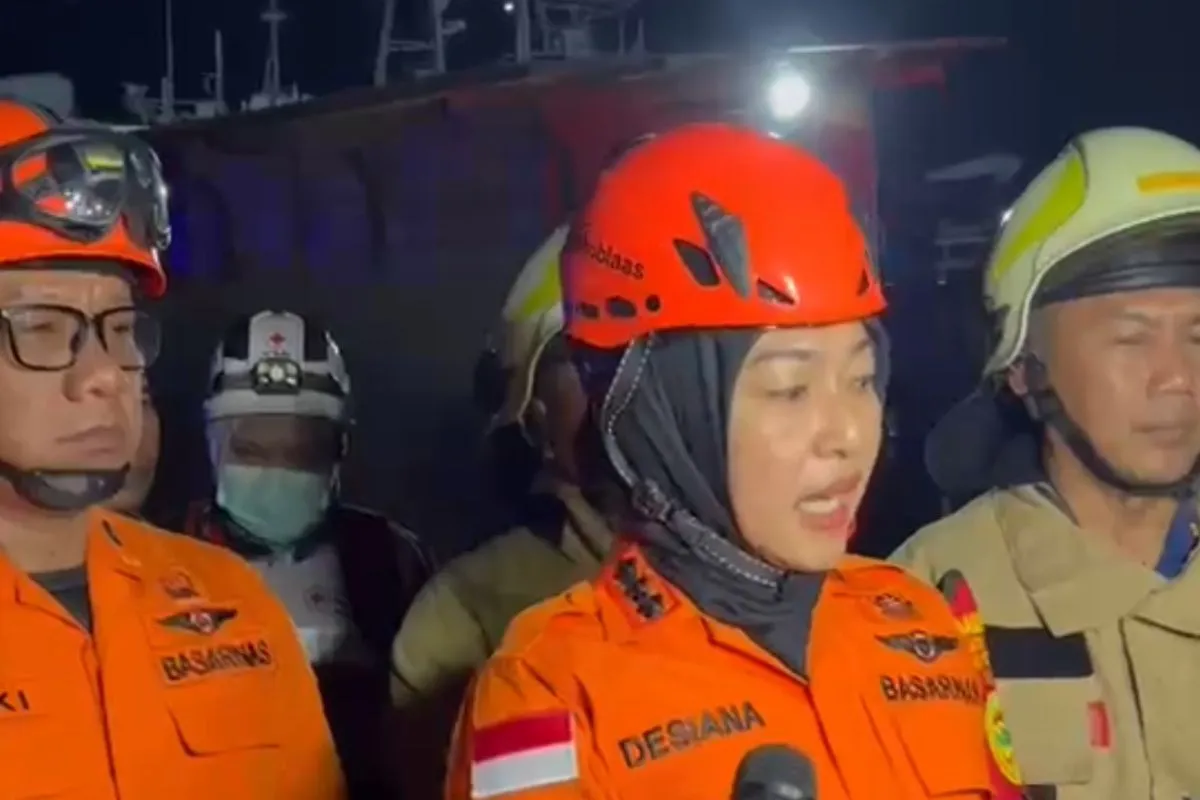 Basarnas Pastikan Tidak Ada Korban dalam Kebakaran KN SAR Ramawijaya di Jakarta Utara