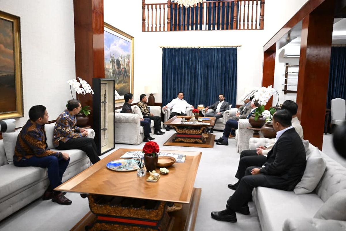 Direktur FBI Kunjungi Jakarta Bertemu Presiden Prabowo dan Kapolri Bahas Penguatan Kerja Sama - BERITA POLRI INDEPENDEN INVESTIGASI Direktur FBI Kunjungi Jakarta, Bertemu Presiden Prabowo dan Kapolri Bahas Penguatan Kerja Sama