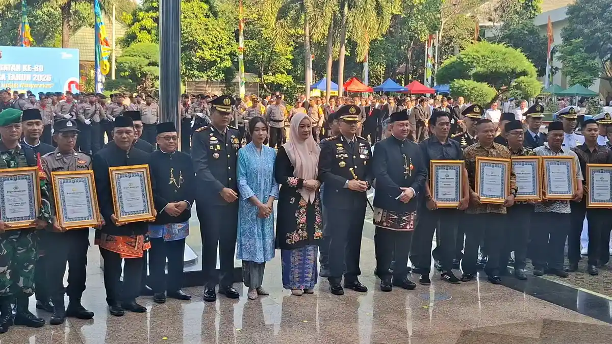 HUT ke-80 Polri di Jakarta Utara Berlangsung Meriah, Masyarakat Diajak Makan Bersama di Kantor Wali Kota
