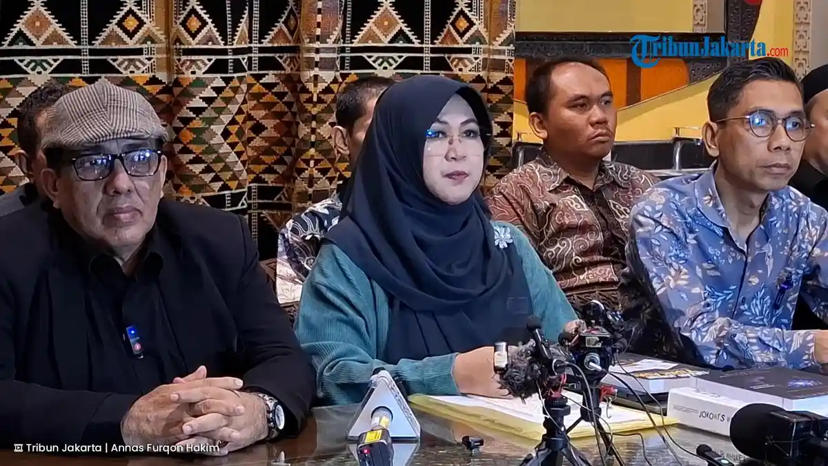 Sidang Perdana Dokter Tifa Dipadati Pengunjung, PN Jakarta Timur Siapkan Tenda dan Layar Televisi di Area Luar