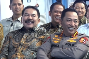 Prabowo Goda Kapolri dan Jaksa Agung yang Duduk Berdekatan