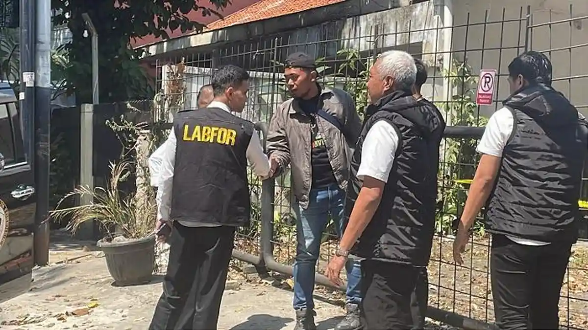 Puslabfor Polri Gelar Olah TKP di Klinik Mordent, Polisi Dalami Penyebab Kematian Sutrimo