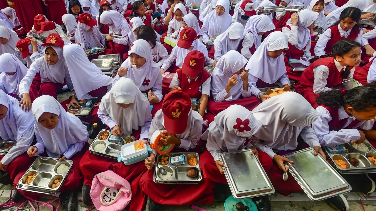 Putusan MK soal MBG Dinilai Perkuat Kualitas Pendidikan dan Jaga Fokus Anggaran Nasional - BERITA POLRI INDEPENDEN INVESTIGASI Putusan MK soal MBG Dinilai Perkuat Kualitas Pendidikan dan Jaga Fokus Anggaran Nasional