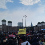 Ratusan Personel Gabungan Diterjunkan untuk Mengamankan Aksi Unjuk Rasa di Gambir dan Gedung DPR