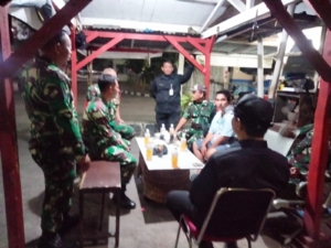 Koramil 06/Cakung Gelar Patroli/Siskamling, Jaga Keamanan dan Ketertiban