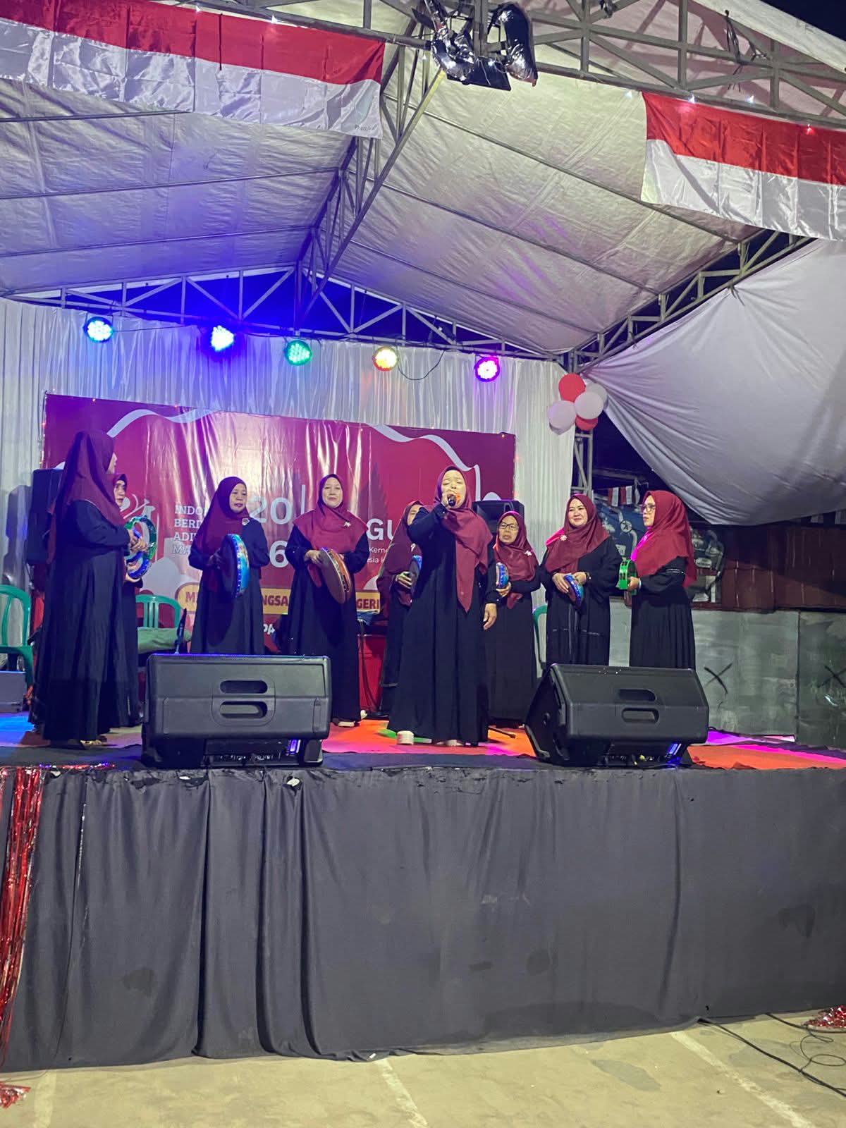 Warga Antusias Merayakan Malam puncak kemerdekaan - BERITA POLRI INDEPENDEN INVESTIGASI Warga Antusias Merayakan Malam puncak kemerdekaan