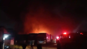 Kebakaran Hebat di Pool Bekasi, Puluhan Bus Sinar Jaya Hangus dan Puslabfor Lakukan Pemeriksaan