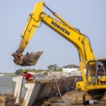 Pesisir Indramayu Dipagari Beton, Warga Berharap Ancaman Banjir Rob Dapat Ditekan