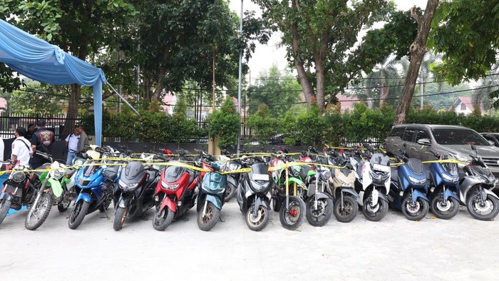 Polda Riau Ungkap Jaringan Curanmor Lintas Provinsi, 44 Motor Disita