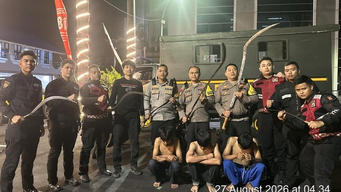 Polisi Tangkap Tiga Pemuda Terlibat Tawuran di Bogor, Sejumlah Barang Bukti Diamankan