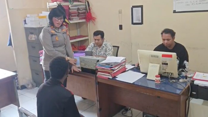 Pria yang Mengamuk dan Memukul Pemotor di Lenteng Agung Mengaku Sedang Mabuk