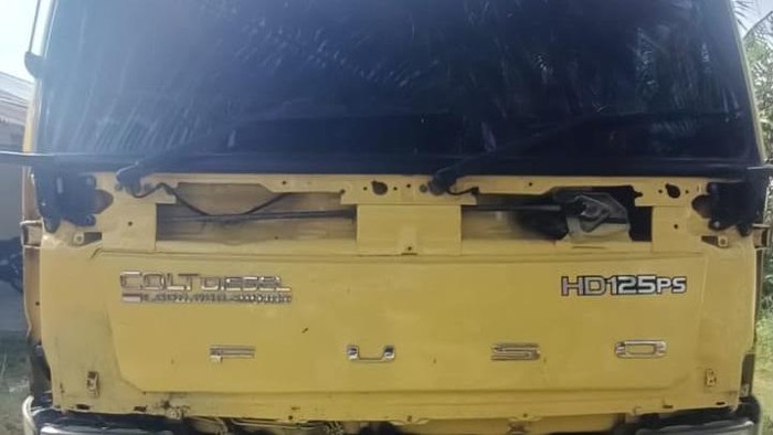 Truk Pengangkut Kayu Diduga Hasil Illegal Logging Dicegat di Pelalawan, Dua Pelaku Diamankan Polisi