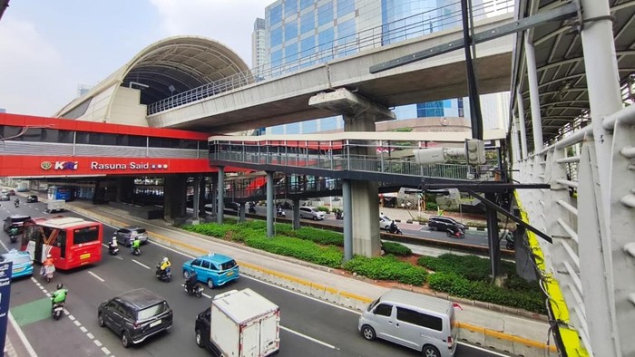 Viral Dua JPO di Jalan Rasuna Said Berdekatan Namun Tidak Tersambung, Pemprov DKI Jelaskan Penyebabnya