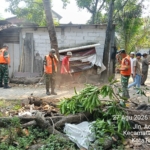 Pembersihan Sampah di Wilayah Koramil 02/Btc