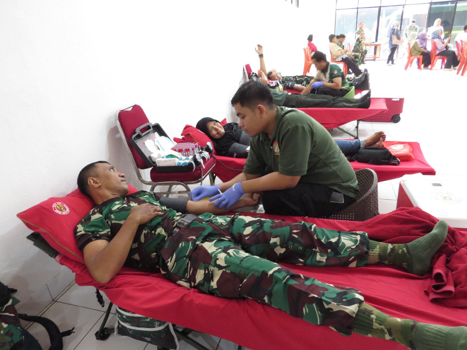 Tingkatkan Kepedulian, Kodim 0505/Jakarta Timur Gelar Donor Darah