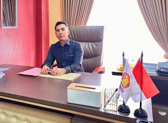 Ketua Fraksi Partai Gerindra DPRD Kota Bekasi Misbahudin Mendukung Program PLTS Bantar gebang - BERITA POLRI INDEPENDEN INVESTIGASI Ketua Fraksi Gerindra DPRD Kota Bekasi Optimis Program Presiden Soal PLTS Capai Target
