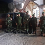 Tingkatkan Kewaspadaan Malam Hari, Babinsa Bersana Komduk Patroli Rutin