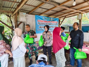 Jaga Jakarta On The Spot, Koramil 07/Pondok Aren Salurkan 50 Paket Sembako untuk Warga Parigi Lama