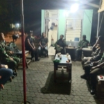 Patroli Malam TNI Imbau Masyarakat Jaga Keamanan