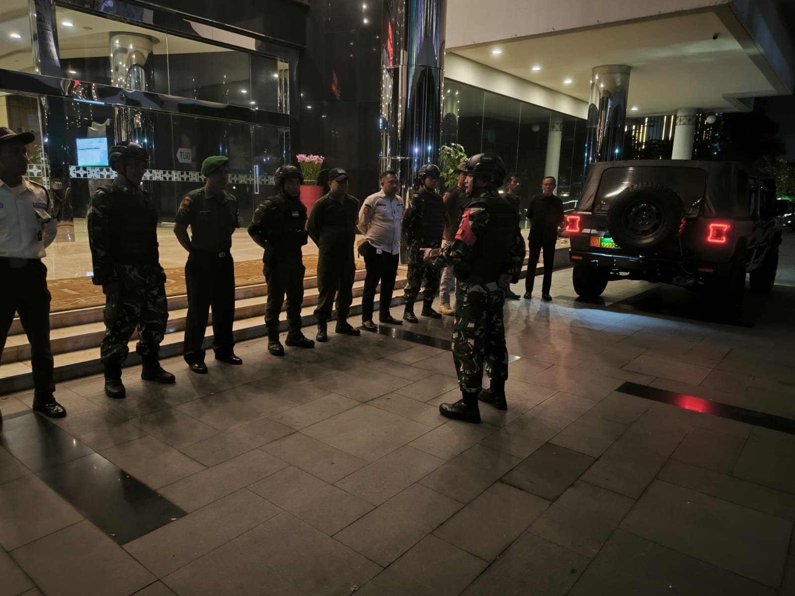 Babinsa Ajak Warga Perkuat Keamanan dan Kerukunan Wilayah