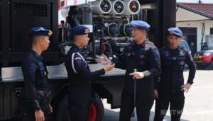 Brimob Polda Jateng Kembali Salurkan Air Bersih untuk Warga Terdampak Kekeringan di Semarang