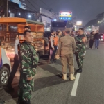 Dorong Semangat Warga Jaga Kamtibmas, Babinsa Bersama Komduk Patroli Malam