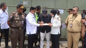 Izin Perusahaan Akrilik di Jakarta Barat Dicabut Setelah Warga Keluhkan Kebisingan