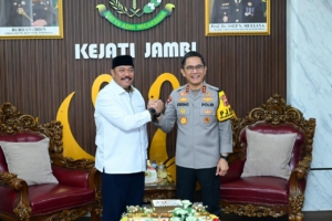 Kapolda Jambi Sambangi Kejati, Sampaikan Ucapan Selamat Hari Lahir Kejaksaan RI