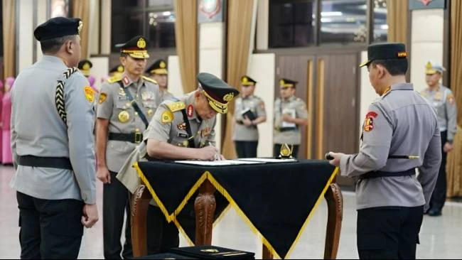 Kapolri Pimpin Sertijab Sejumlah Petinggi Polri, Eks Kapolda Sulut Gantikan Fadil Imran
