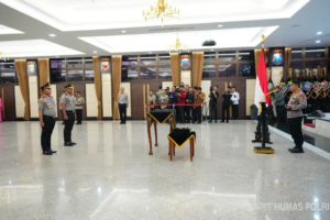 Kapolri Pimpin Upacara Serah Terima Jabatan Sejumlah Pejabat Polri