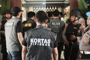 Kasus Dugaan Pungli PBG, Polisi Geledah Kantor Bupati dan Rumah Jabatan Bupati Gowa