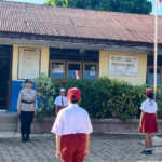 Lewat Upacara Bendera, Polda NTT Perkuat Pendidikan Karakter Pelajar Kota Kupang