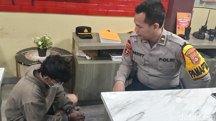 Pemuda di Palembang Diamankan Polisi Usai Diduga Merekam Bagian Tubuh Penjual Makanan Tanpa Izin