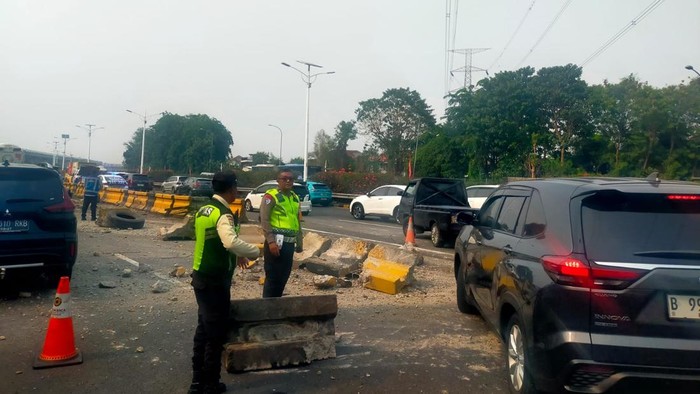 Pertamina Minta Maaf atas Kecelakaan Mobil Tangki di Tol Jagorawi
