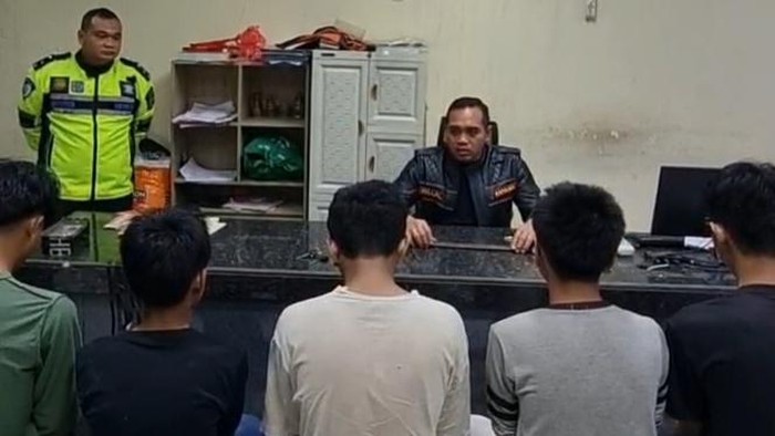 Polisi Tangkap 5 Pelajar Hendak Tawuran di Bogor, Barang Berbahaya Disita