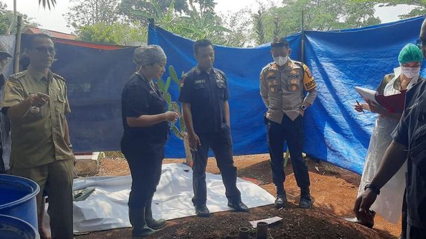 Polisi Ungkap Kasus Anak Diduga Bunuh Ayah Kandung di Bogor - BERITA POLRI INDEPENDEN INVESTIGASI Polisi Ungkap Kasus Anak Diduga Bunuh Ayah Kandung di Bogor