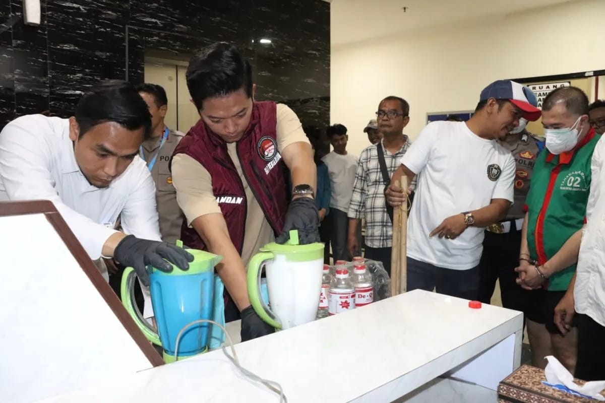 Polres Jakbar Musnahkan Narkotika Hasil Pengungkapan Kasus - BERITA POLRI INDEPENDEN INVESTIGASI Polres Jakbar Musnahkan Narkotika Hasil Pengungkapan Kasus